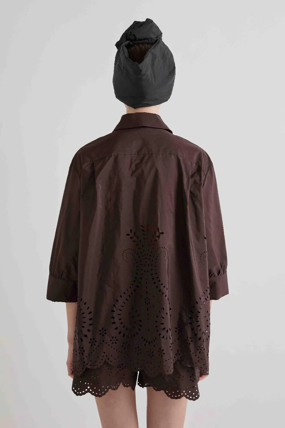 Camicia in taffetà con orlo smerlato / MeiMeij
