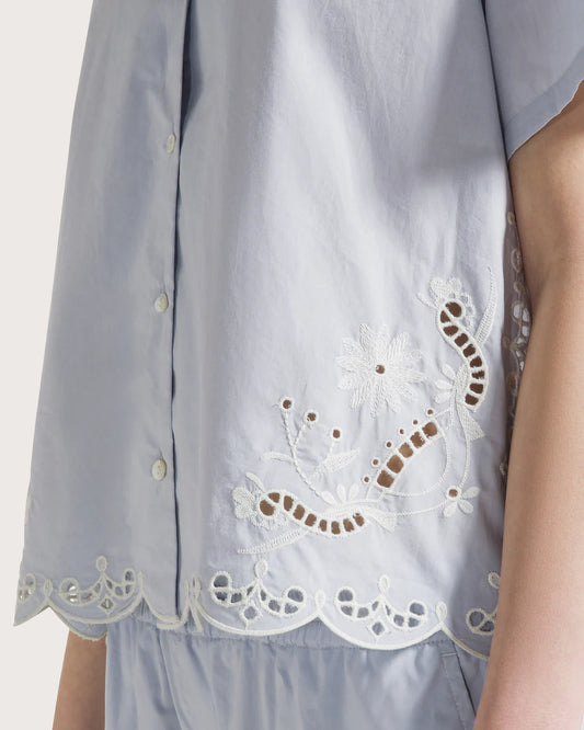 Camicia con ricamo Sangallo / 19.70