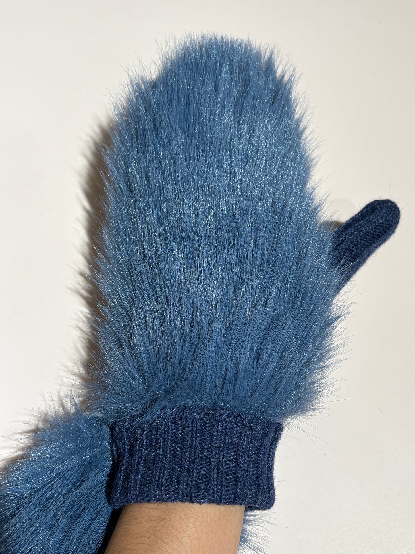 Muffole in lana con pelliccia / Alpo