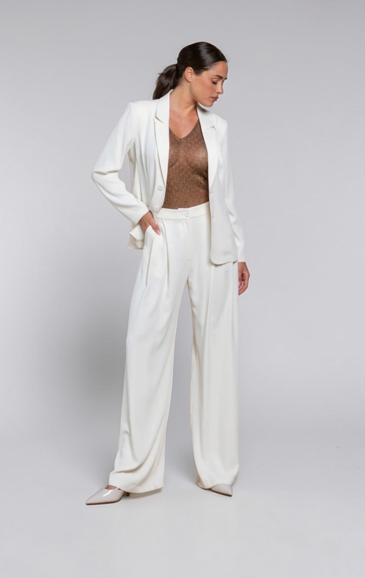 Pantalone ampio con pince / Anonyme Designers