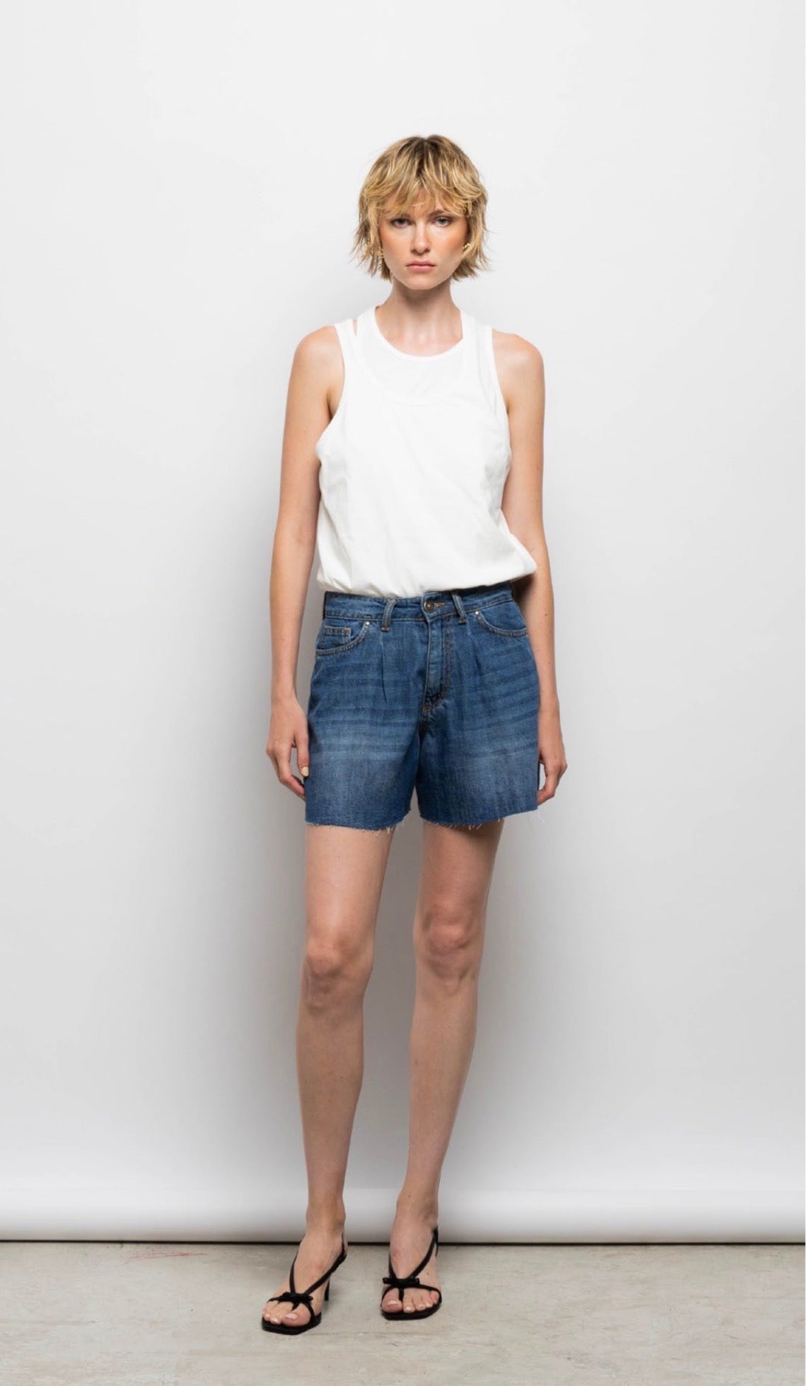 Shorts con taglio vivo ARES / God Save Denim