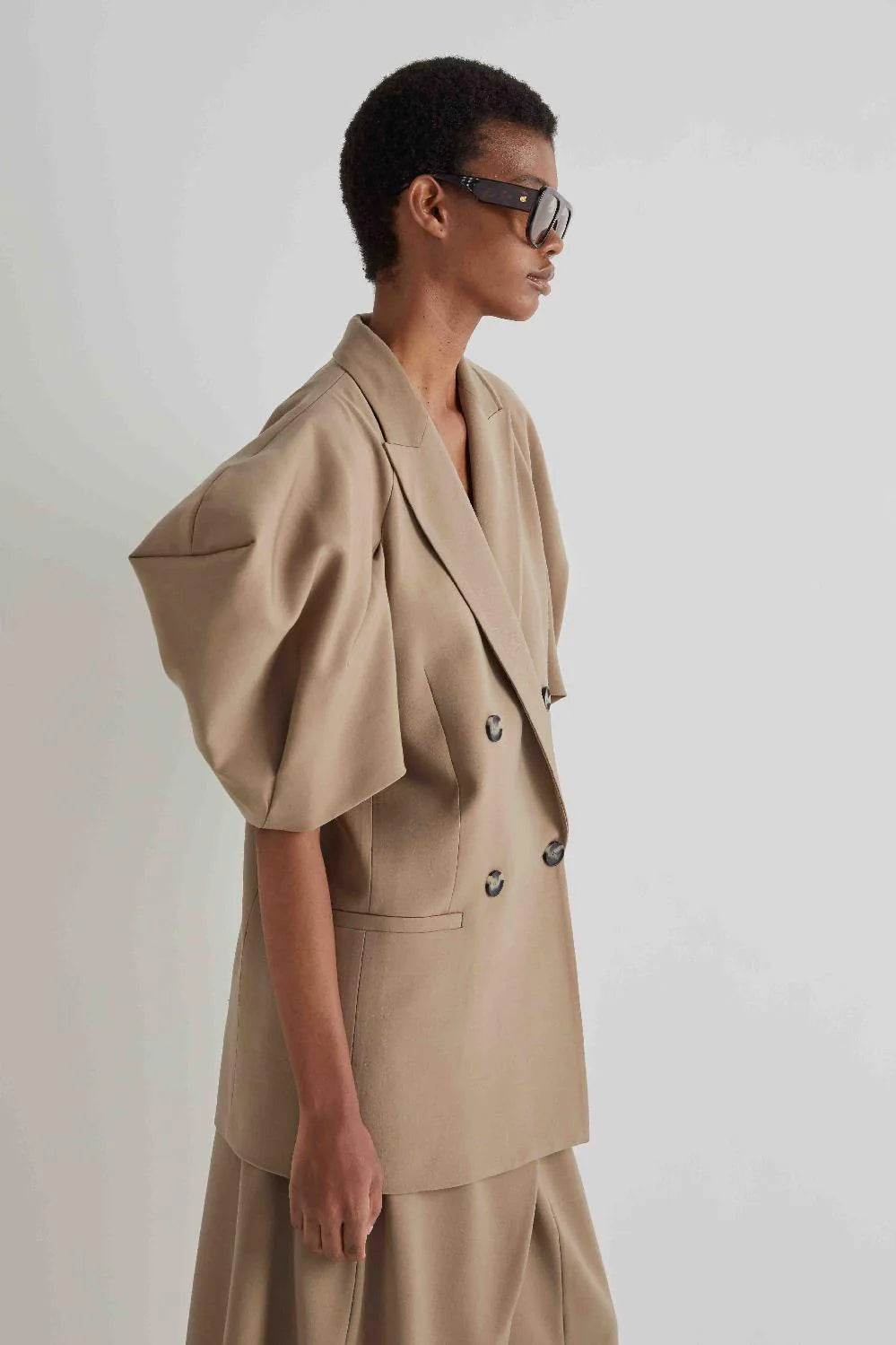 Blazer con maniche corte a palloncino / MeiMeij