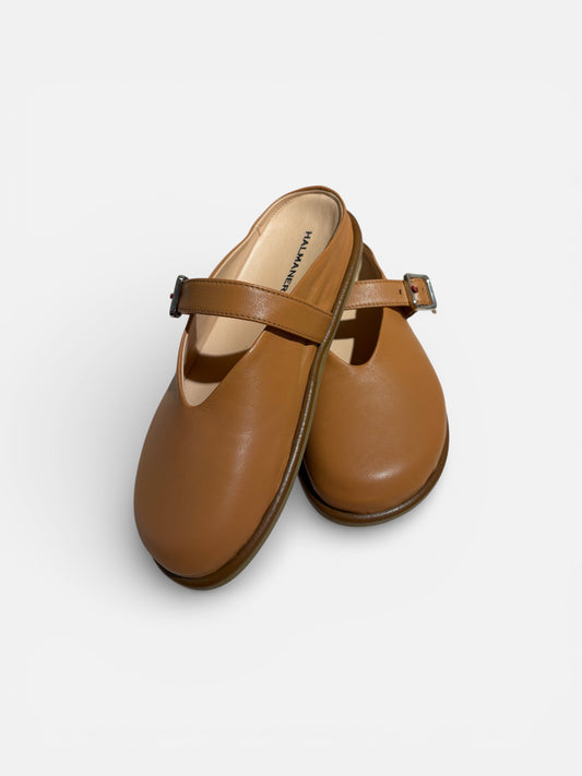 Mule in pelle con fibbia / Halmanera