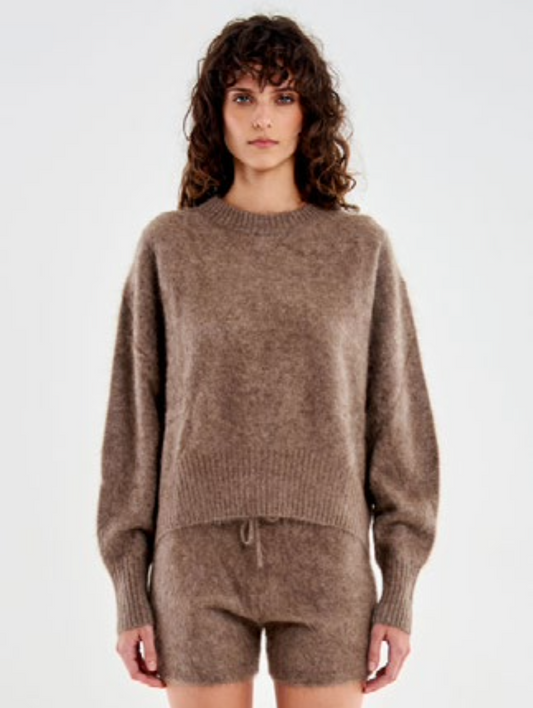 Maglione con manica a pipistrello / SoloTre