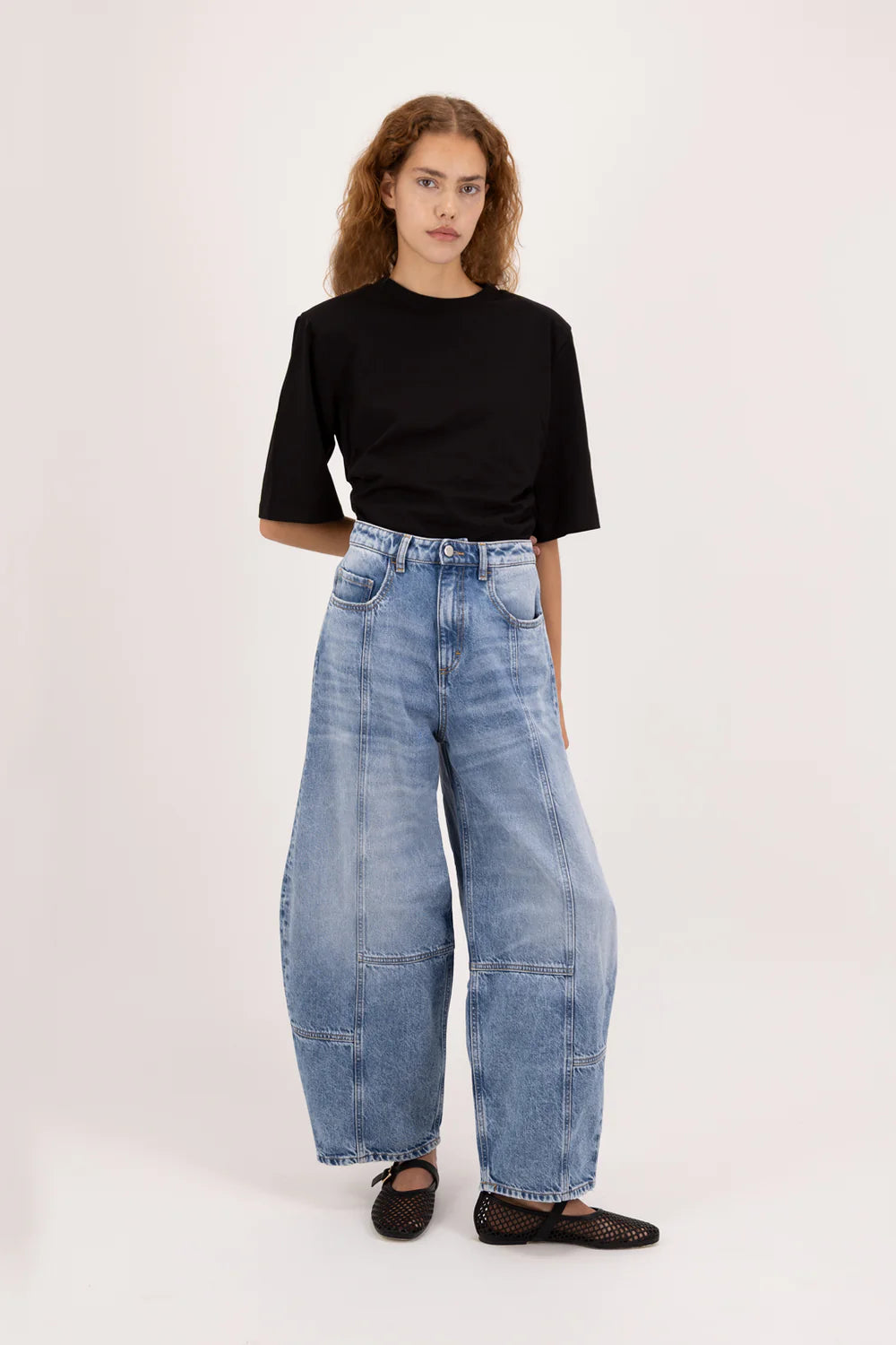 Jeans Balloon SIA / Icon Denim